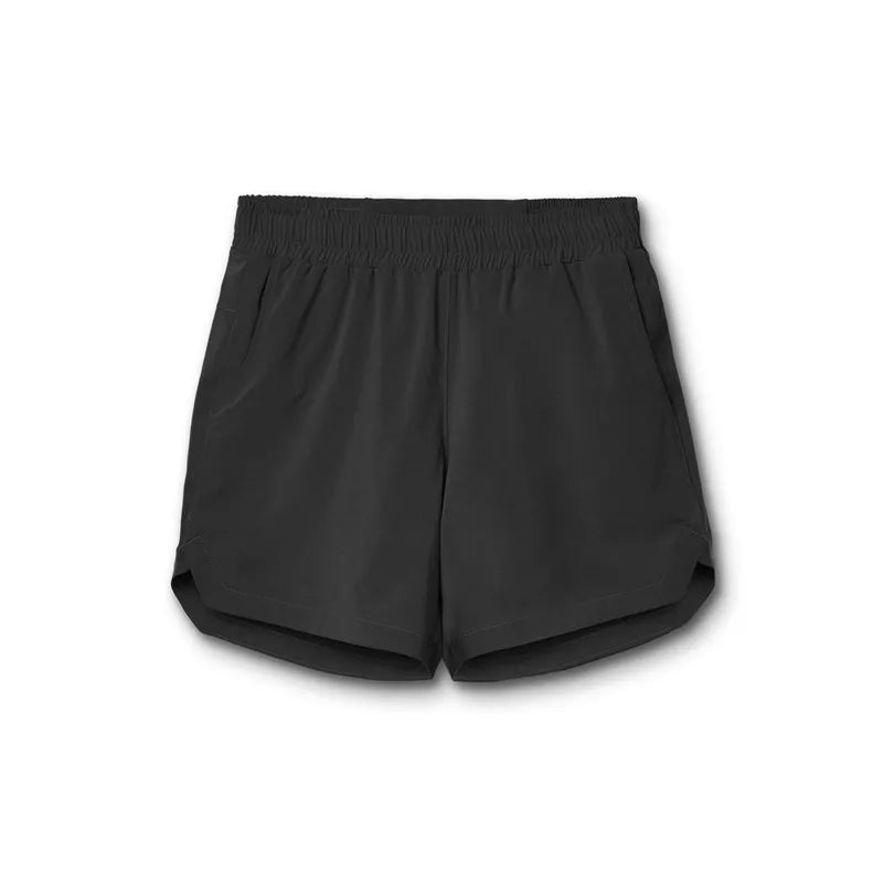 Homme en short noir de sport ALTAREV, look urbain et performance athlétique, rue ou salle