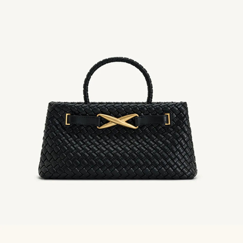 Sac à main tressé en cuir vegan noir avec boucle dorée – ALTAREV