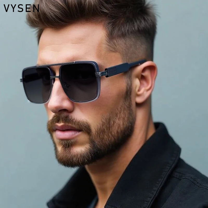 Ajoutez une touche de puissance à votre style. Ces lunettes à monture carrée épurée signée VYSEN sont le choix des hommes affirmés, exigeants et élégants. 