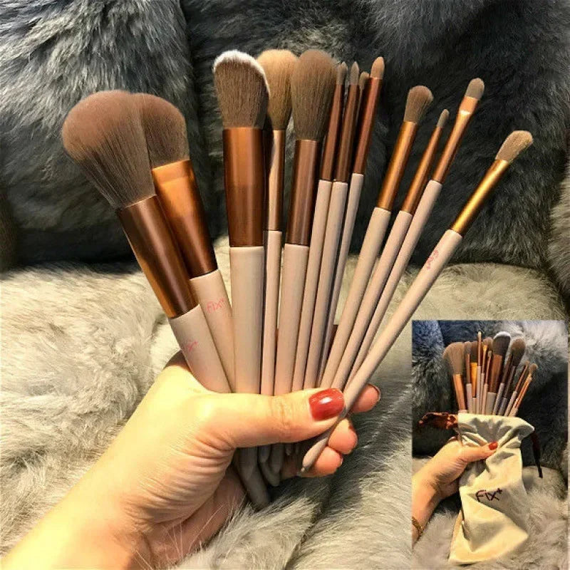 Set de 13 pinceaux de maquillage professionnels – manche rose 