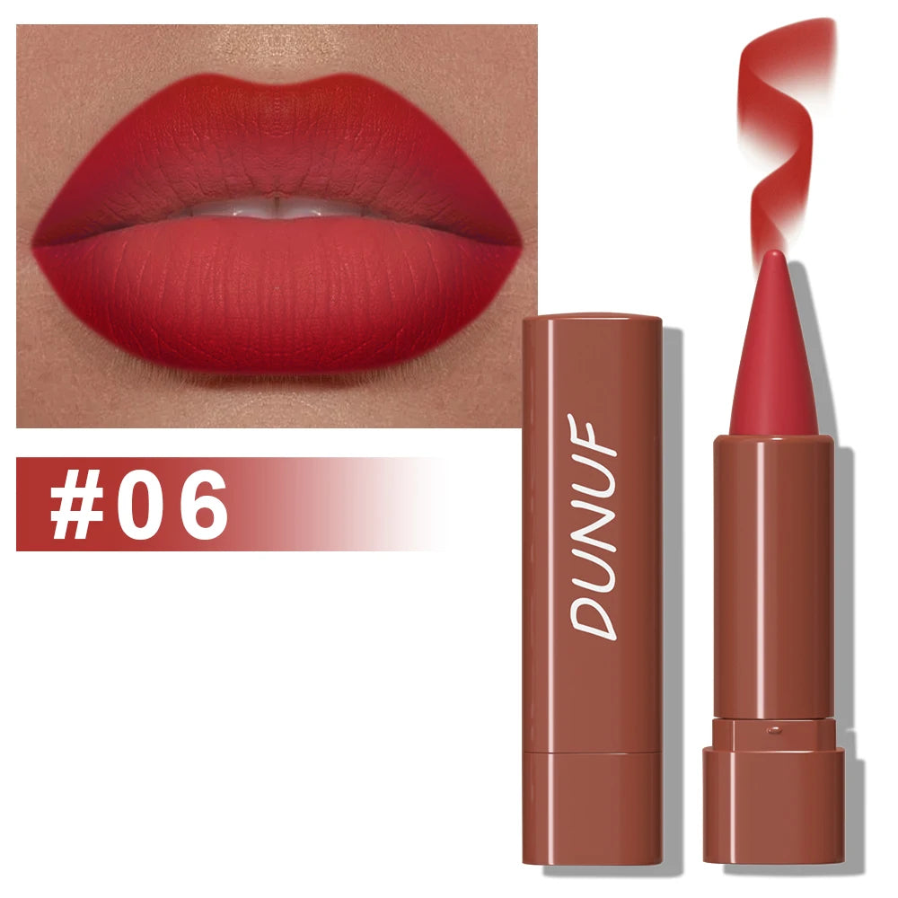 Rouge à lèvres DUNUF teinte 06 – rendu brun intense sur les lèvres, bâton de rouge velouté, effet mat longue tenue
