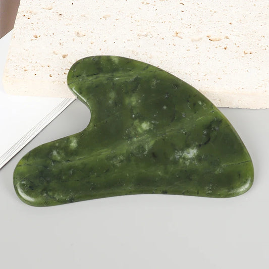 Outil de massage Gua Sha en jade naturel pour le visage et le cou – accessoire beauté bien-être