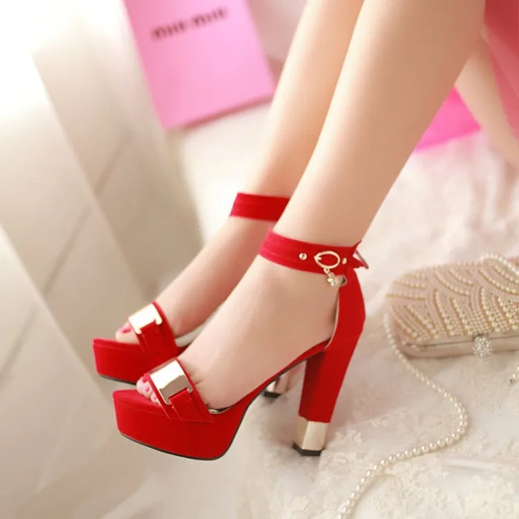 Sandales rouges à talons hauts et plateforme, look audacieux pour femme – ALTAREV