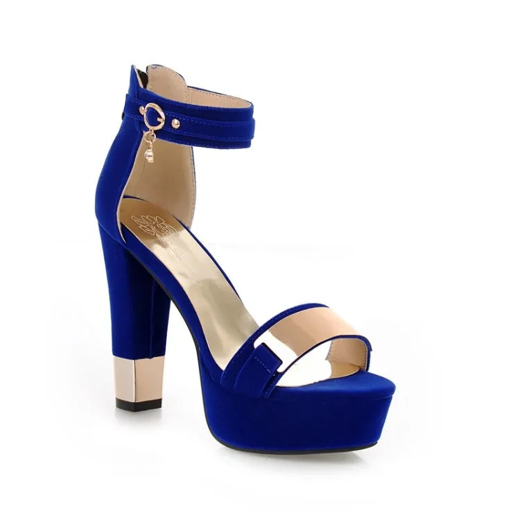 Sandales vernis bleu nuit à talons carrés, touche sophistiquée – ALTAREV
